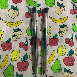 Hip Dot 2 Piece Brush Set